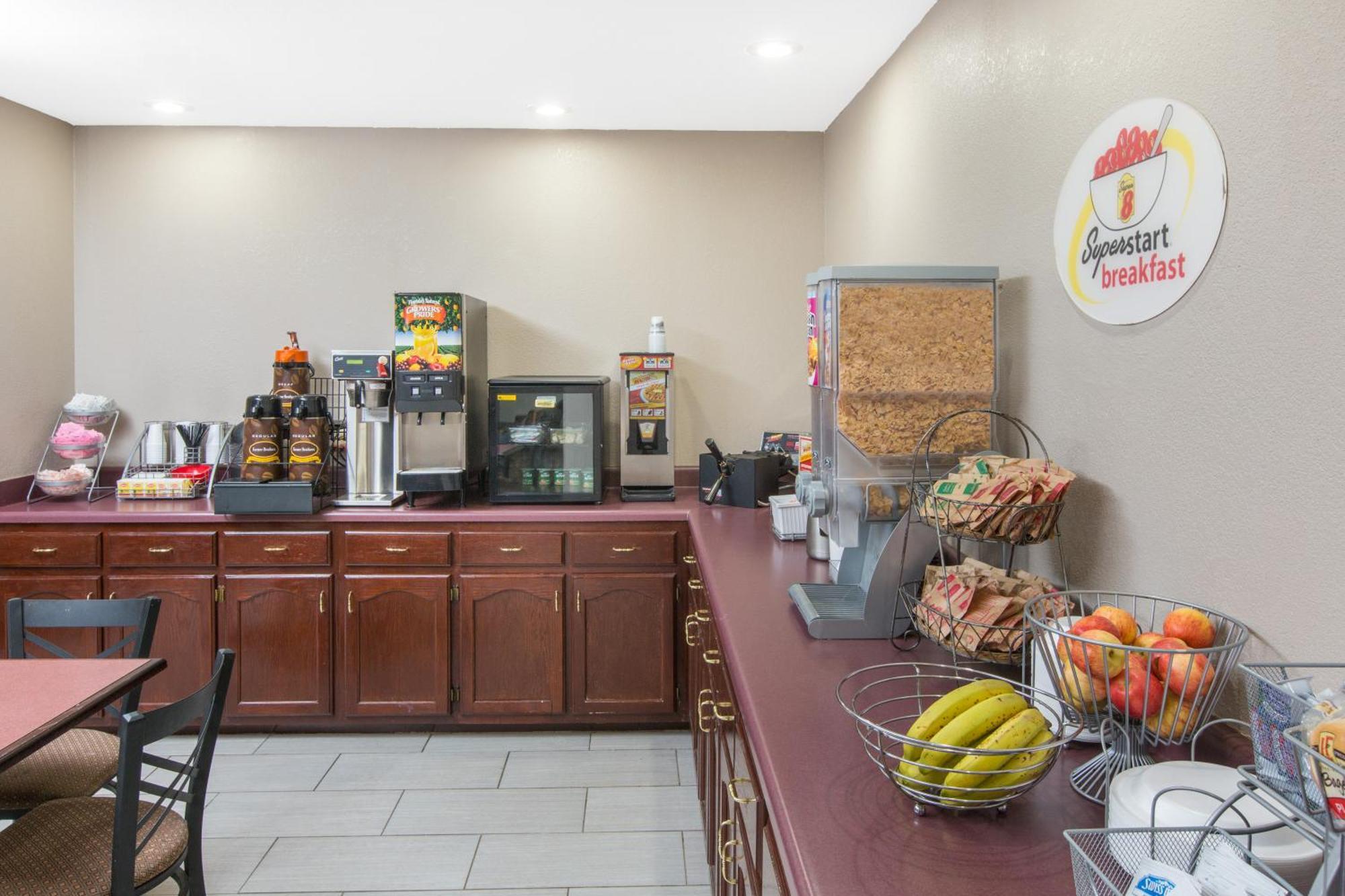 Super 8 By Wyndham Southaven Motel Bagian luar foto